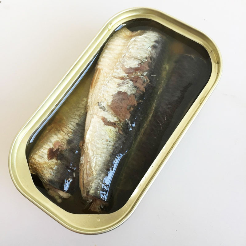 Canned sardines